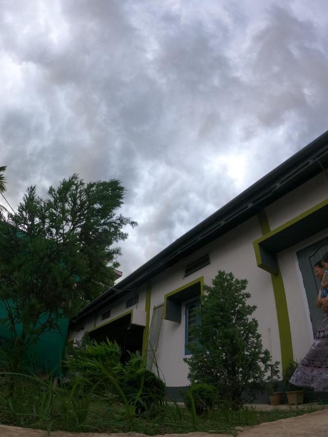 Stargaze Backpackers Hostel Guwahati Exterior foto