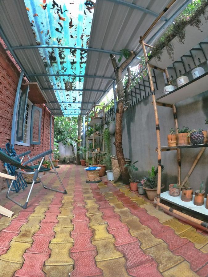 Stargaze Backpackers Hostel Guwahati Exterior foto