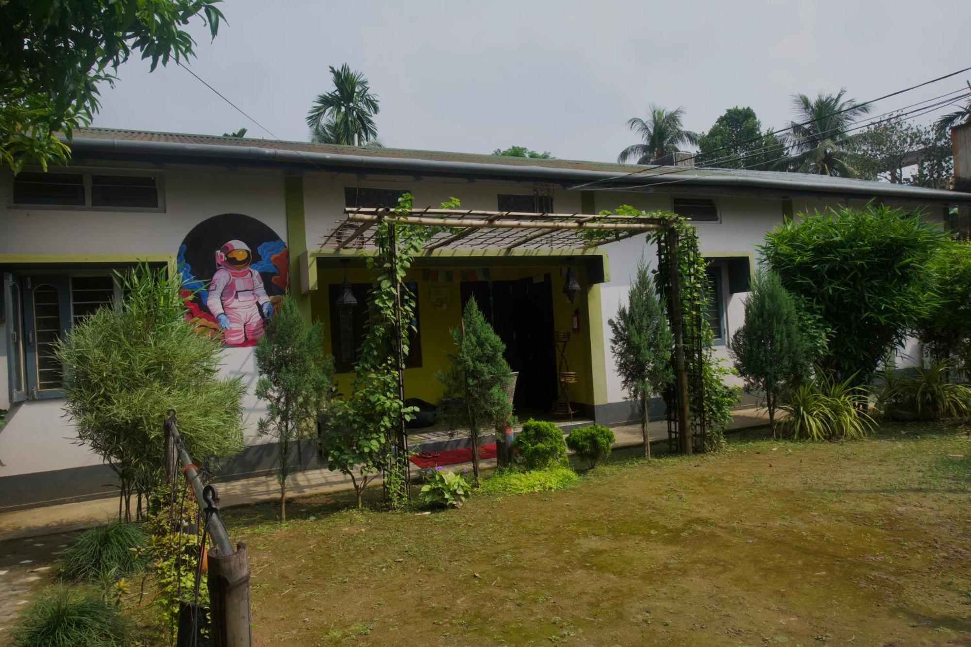 Stargaze Backpackers Hostel Guwahati Exterior foto